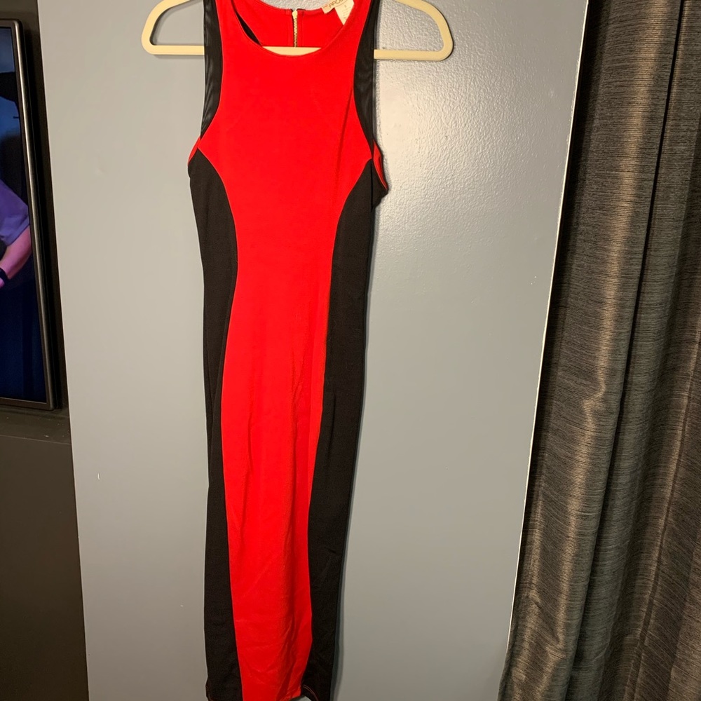 Arden B. Bodycon Midi Dress in Black & Red Size 4